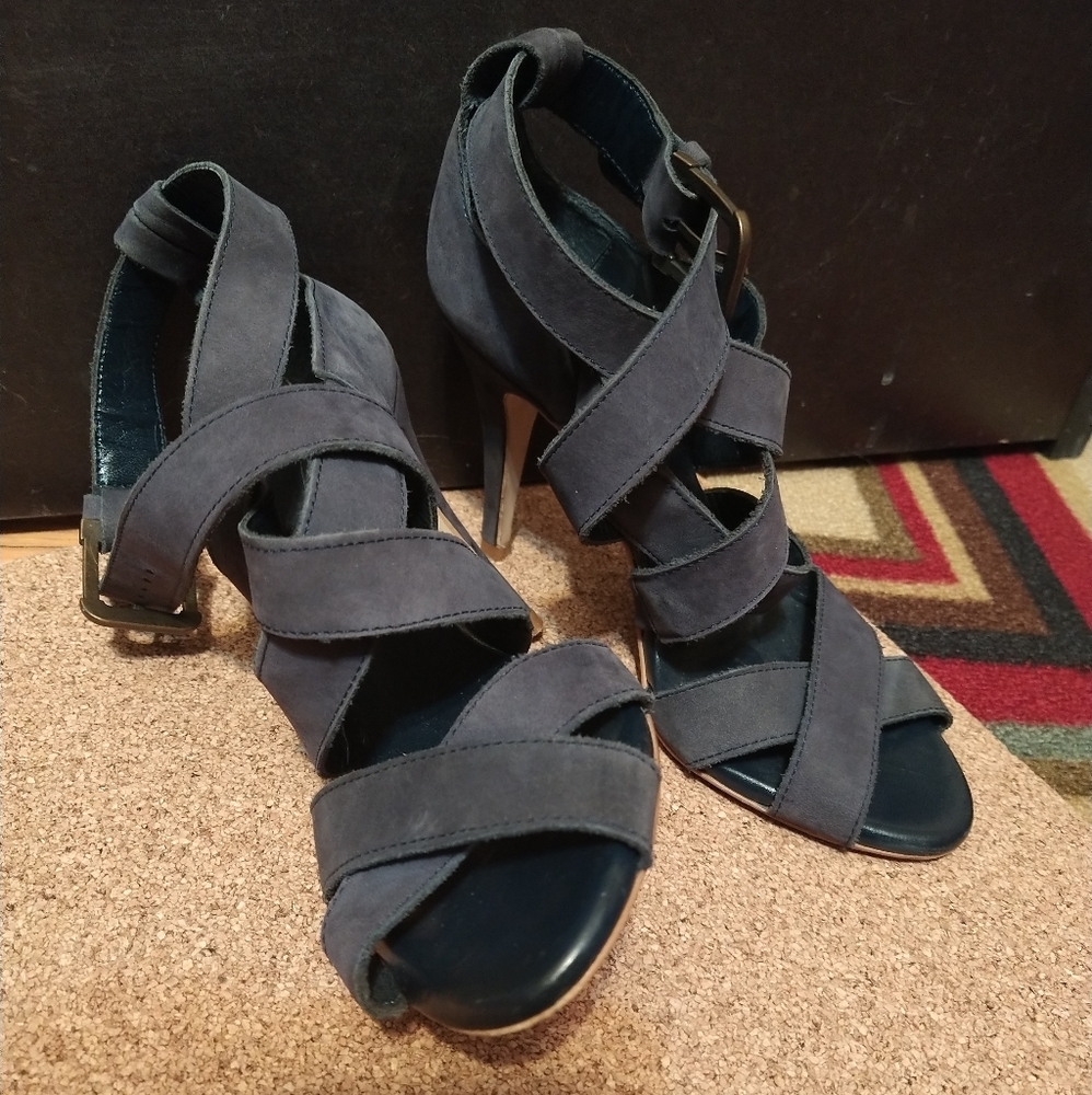 Suede Zara heels size 36